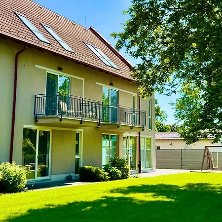 Apartman Fresh Garden Blue